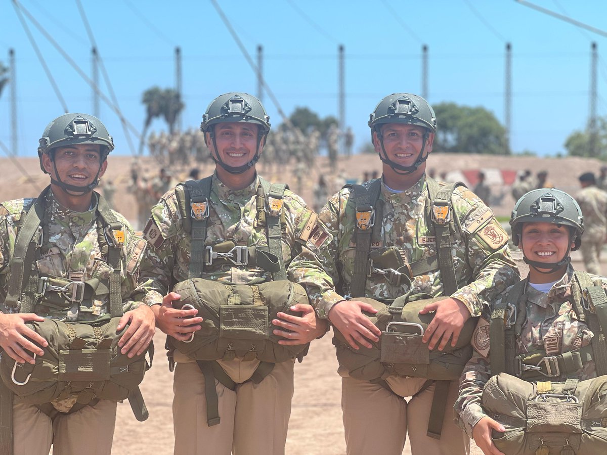 Encuentro de integración entre las tres Escuelas Superiores de Guerra de las Fuerzas Armadas del Perú, con la conferencia “La Economía Peruana 2025: Retos y Posibilidades” a cargo del Dr. Jorge González Izquierdo, seguida de diversas actividades académicas y de integración