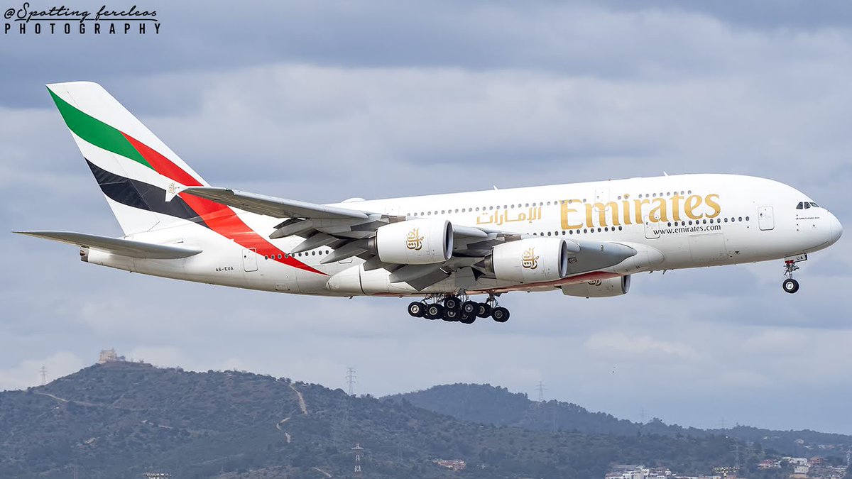 FercleosSpotter's tweet image. Barcelona never leaves you indiferen...LEBL
#LEBL
#fotografia #Barcelona #aeropuertodebarcelona #spotter #spotting
