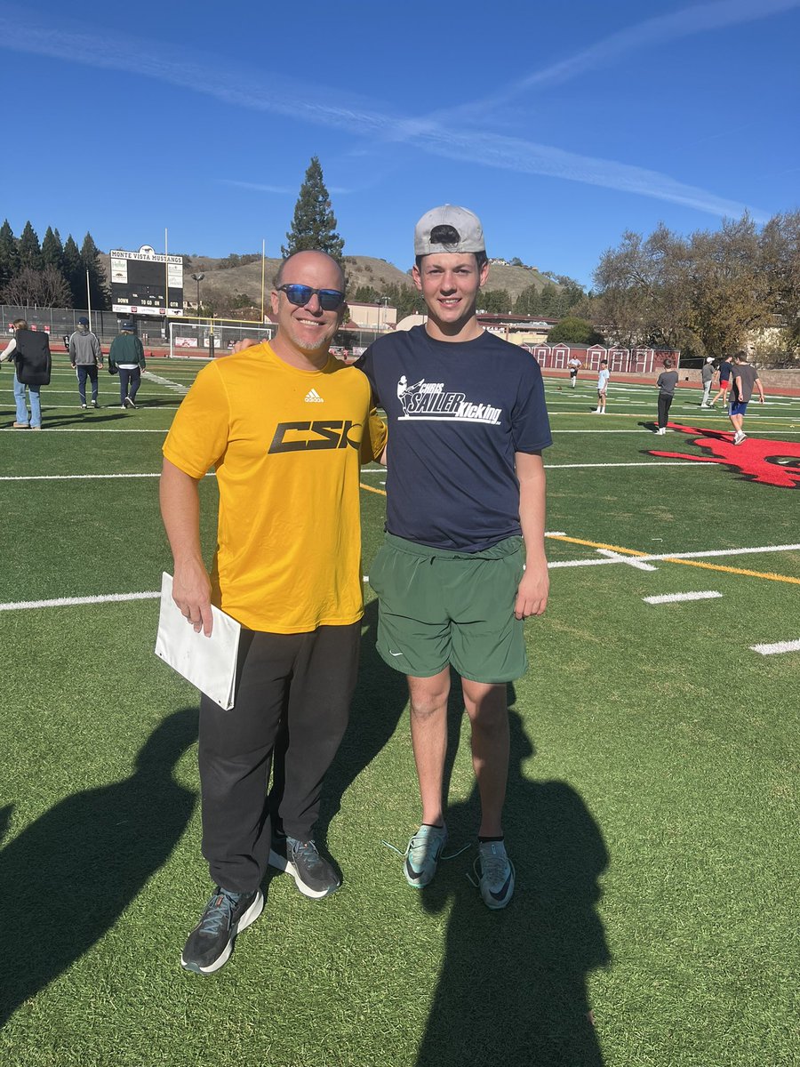 Michaeljvaccar0's tweet image. Still looking for a home!!
3.717 GPA
Diablo Valley College 
True Sophomore 
K/P
NCAA ID # 2203466280
Complete Resume 
@CoachChavis07 @Chris_Sailer @cabbes24 @CoachKenion @CoachDev_KTPrep @vincebordelon @DVC_oline 

hudl.com/v/2QJLYn