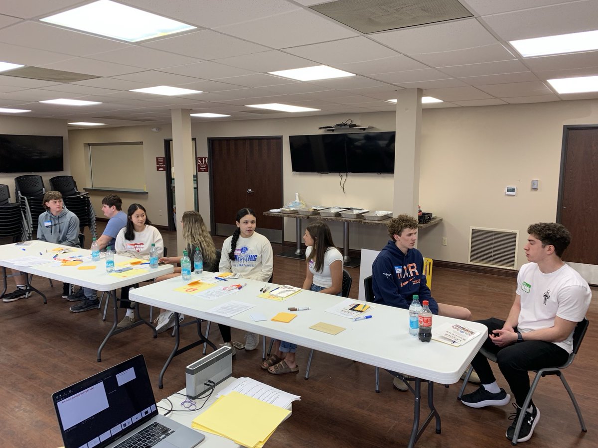 joecoles33's tweet photo. WAC Leadership was amazing today! Culture &amp; Process focused!#UncommonTrust https://t.co/fhU9zMpPog