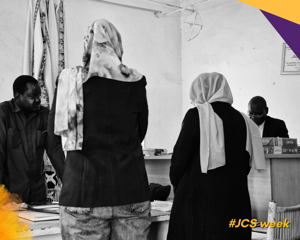 UN_OROLSI's tweet photo. In #SouthSudan, @unmissmedia supports the deployment of mobile courts to remote regions to investigate & prosecute serious crimes, including sexual violence.
See how the mobile courts brought justice to survivors of sexual violence in #Bentiu: https://t.co/oEkcQR5Ena
#JCSweek https://t.co/HgmXlZ6xgq