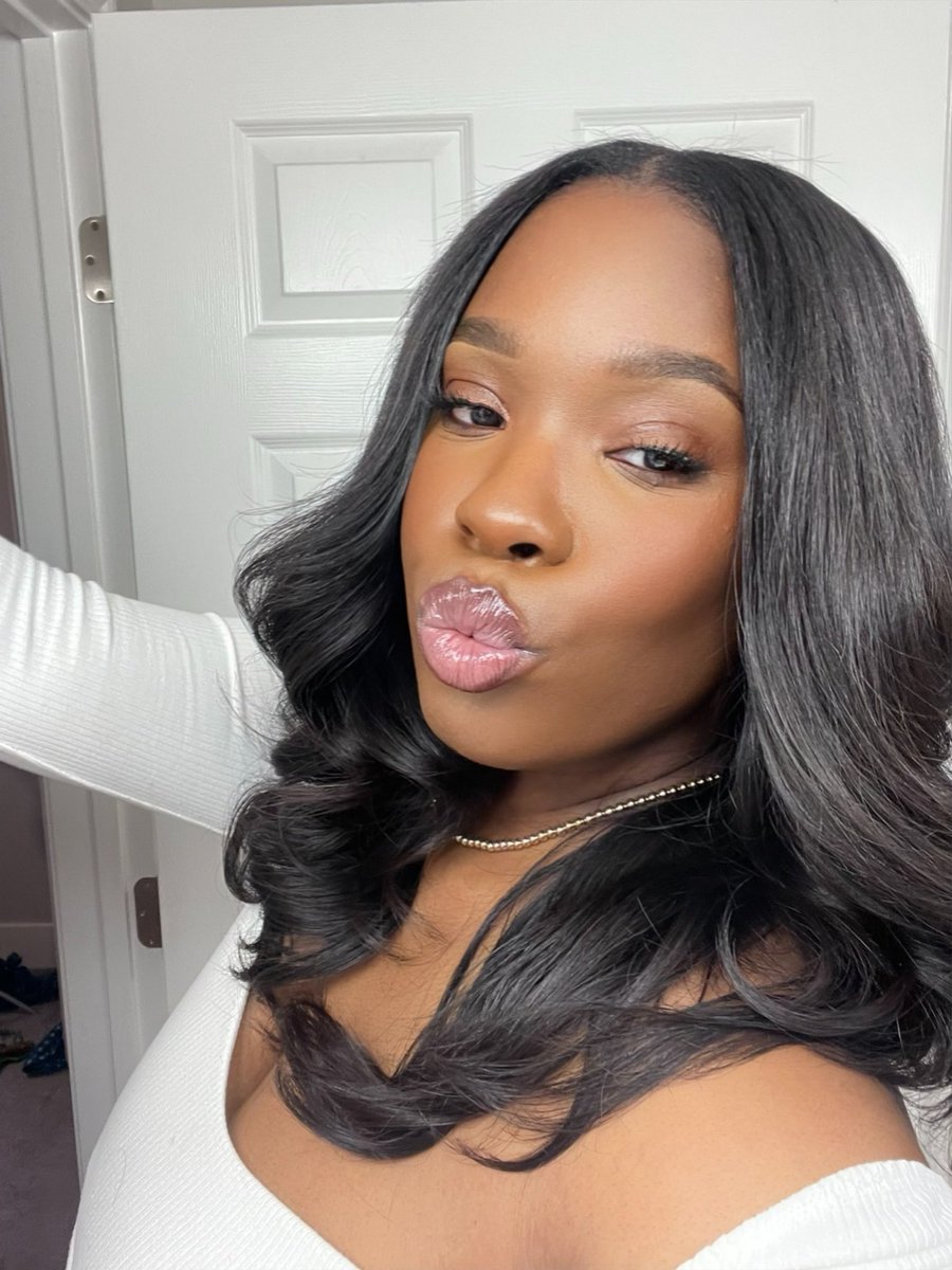 I just got on here to change my profile picture 😘