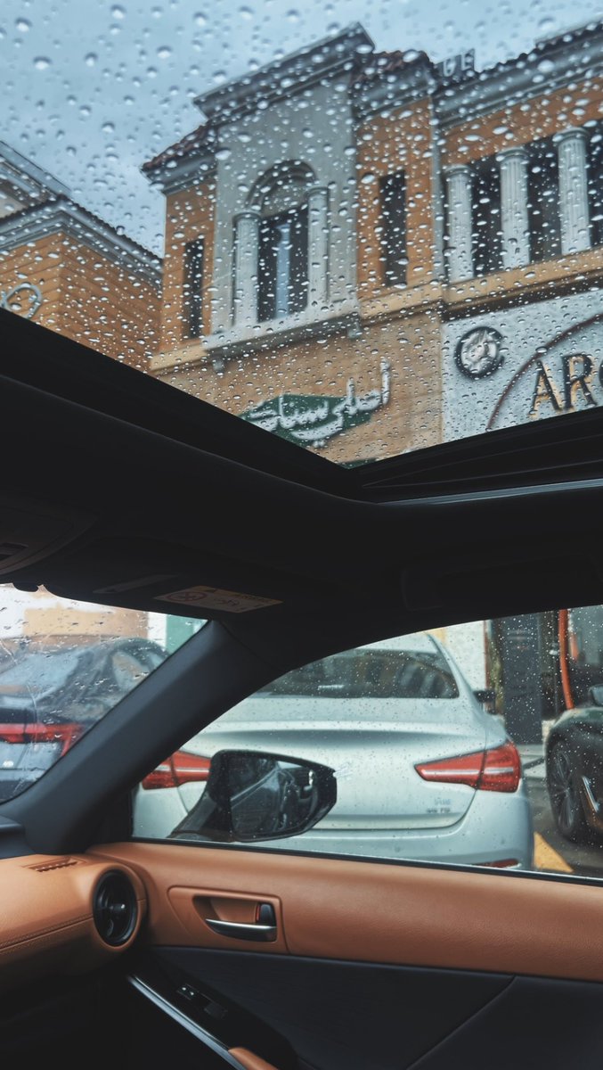 - أقصّى الطموُحات في هذّه الأيام هي أنّ ينظر الله إليك نظرة رضا فيعوُضك بفضله عَن كِل مَافاتك🤎
.