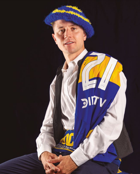 la12tuittera's tweet photo. 🗣️Ander Herrera en "Desde La Boca", revista de @bocajrsoficial:

“Yo no quería conocer el fútbol argentino, o hacer una experiencia en el fútbol sudamericano, que desde ya respeto mucho pero lo podía ver por televisión desde España. Yo quería jugar en Boca y en la Bombonera.

En mi carrera en Europa me fue bien y quería darme este regalo. Vivir este club único en el mundo. El que se quiera igualar con Boca va a salir perdiendo porque la pasión de acá es incomparable.

En Boca hay que ganar, no importa otra cosa, hay que asumir esa exigencia, es como cuando juegas en el Manchester United o el Real Madrid, solo vale ganar, la exigencia es muy grande".