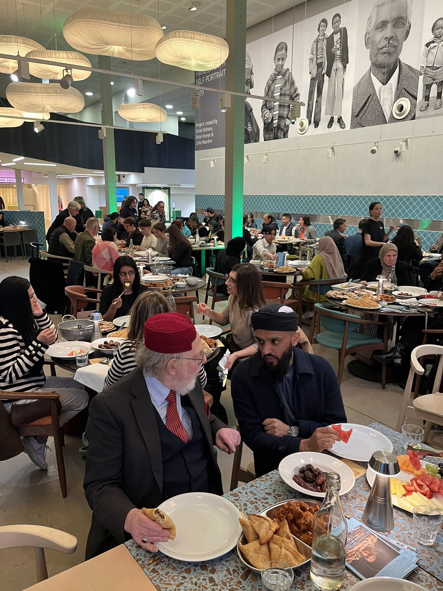 Beautiful Iftar at the <a href="/mac_birmingham/">Midlands Arts Centre (MAC)</a> earlier this evening, bringing together people from all faiths and backgrounds. 

Thank you to <a href="/y_haseena/">Dr Haseena Lockhat</a> and team for organising such a wonderful gathering.