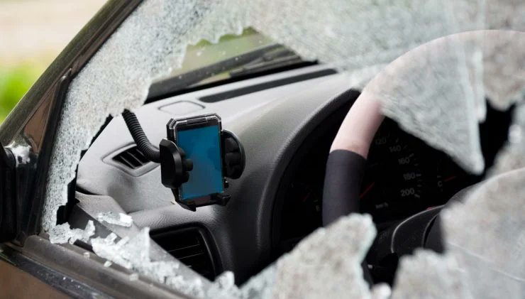 #EWU PD has had several reports of vehicle prowls. Below are some tips for keeping your vehicle safe:
Secure your vehicle. Keep valuables out of sight. Stow electronics &amp; accessories. Hide valuables in your trunk before you arrive. Park in a busy, well-lit area. Report break-ins.