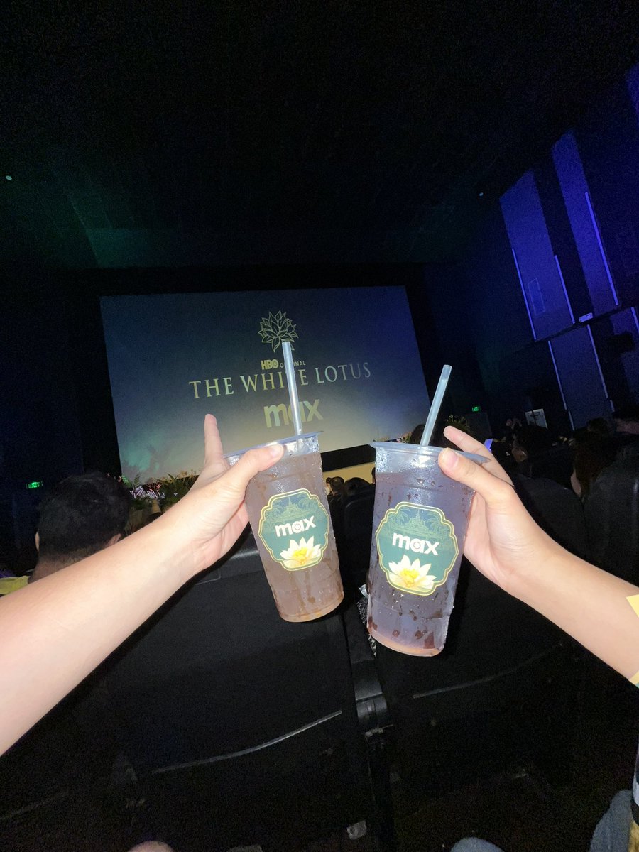 manoban_squad's tweet photo. Thank you so much @TeamLisaPH for this. Hoping more events here in DAVAO 🫶  We really enjoyed the vvip experience #TheWhiteLotus #LISAxTheWhiteLotus and #MaxAsia. https://t.co/uQ7QyDeKpb