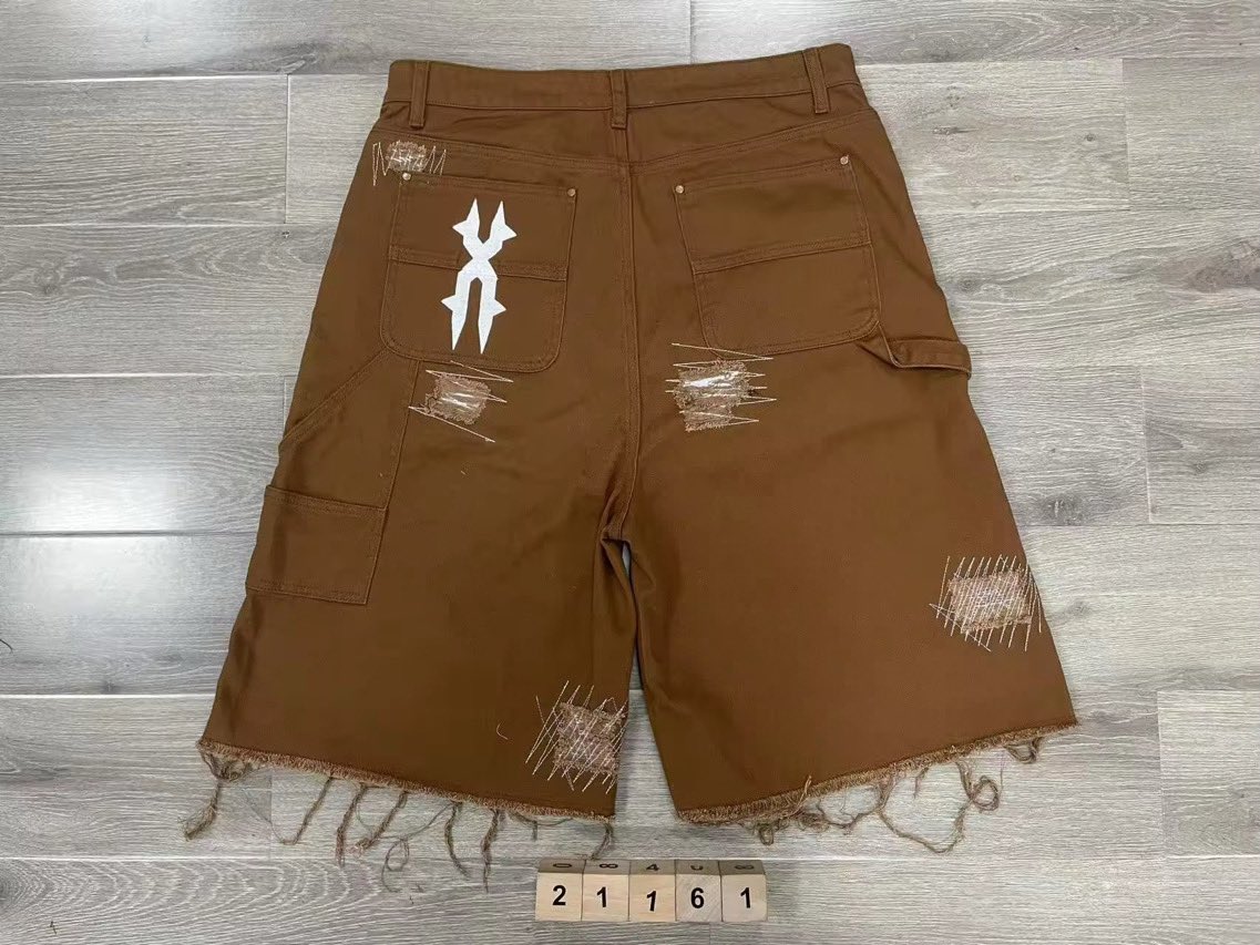 S/S 25 LXCNCLO

Repaired double leg long shorts