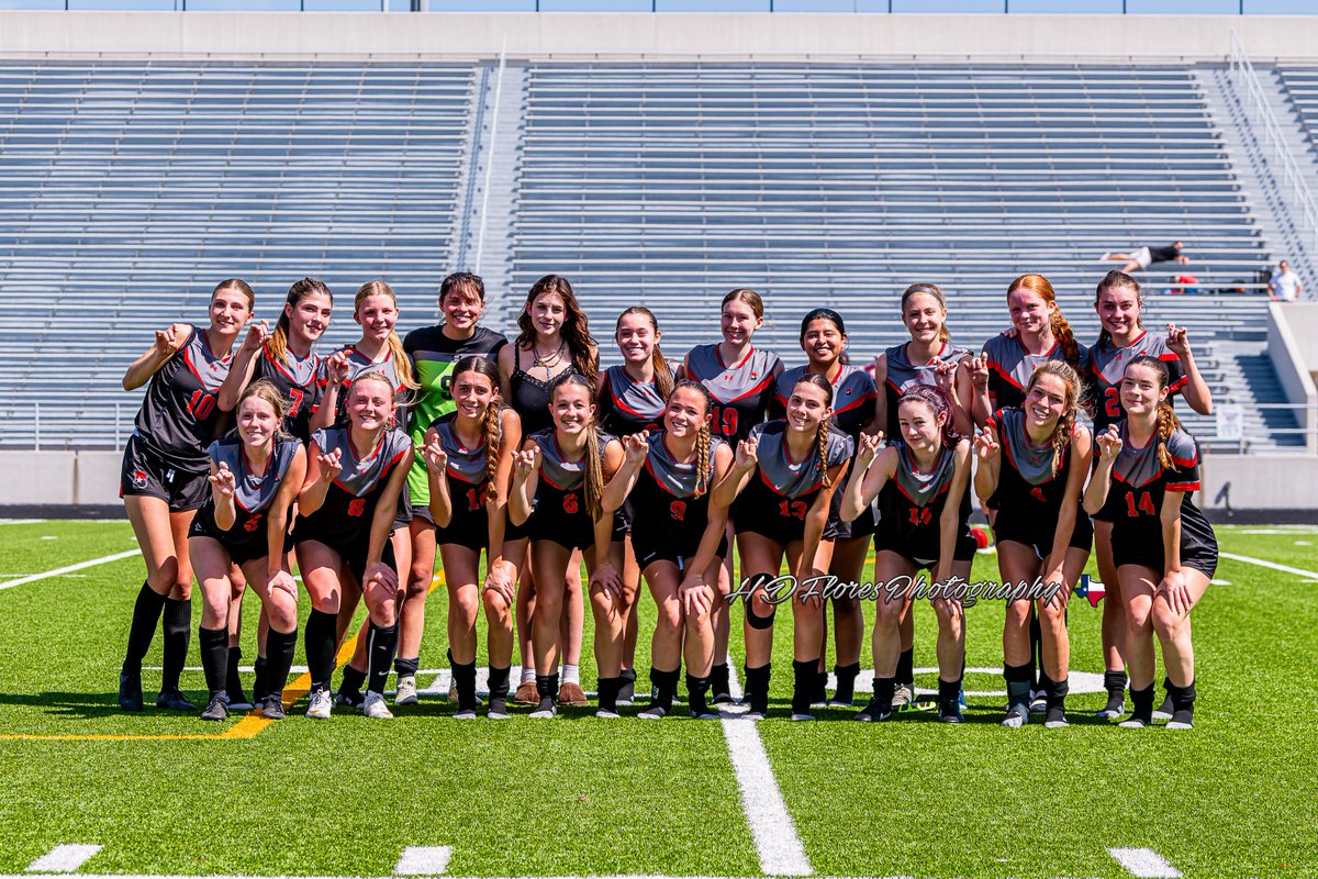 After a back-and-forth battle and a goal by Macy #8  late in the second half the Lady Dawgs come out with a draw vs Westlake. Final 1-1⚽️🐾 <a href="/girls_bowie/">Bowie Girls Soccer</a> <a href="/AISDBowie/">Bowie High School</a> <a href="/AISDAthletics/">Austin ISD Athletics</a> <a href="/ASJSportsATX/">Austin Sports Journal</a> <a href="/var_austin/">VAR</a> <a href="/MaxPreps/">MaxPreps</a> @GirlsSoccerWHS