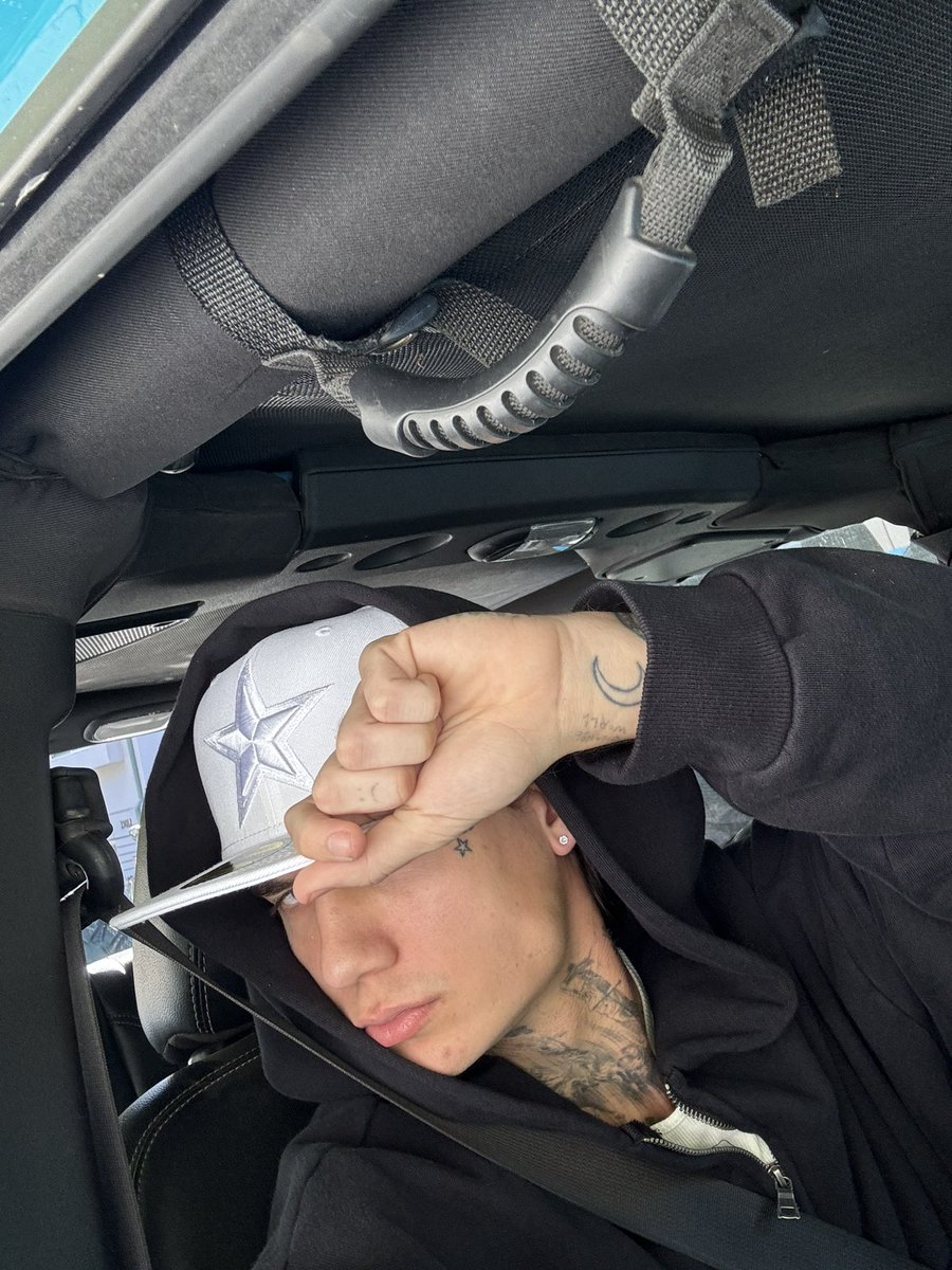 JadenHossler's tweet image. 