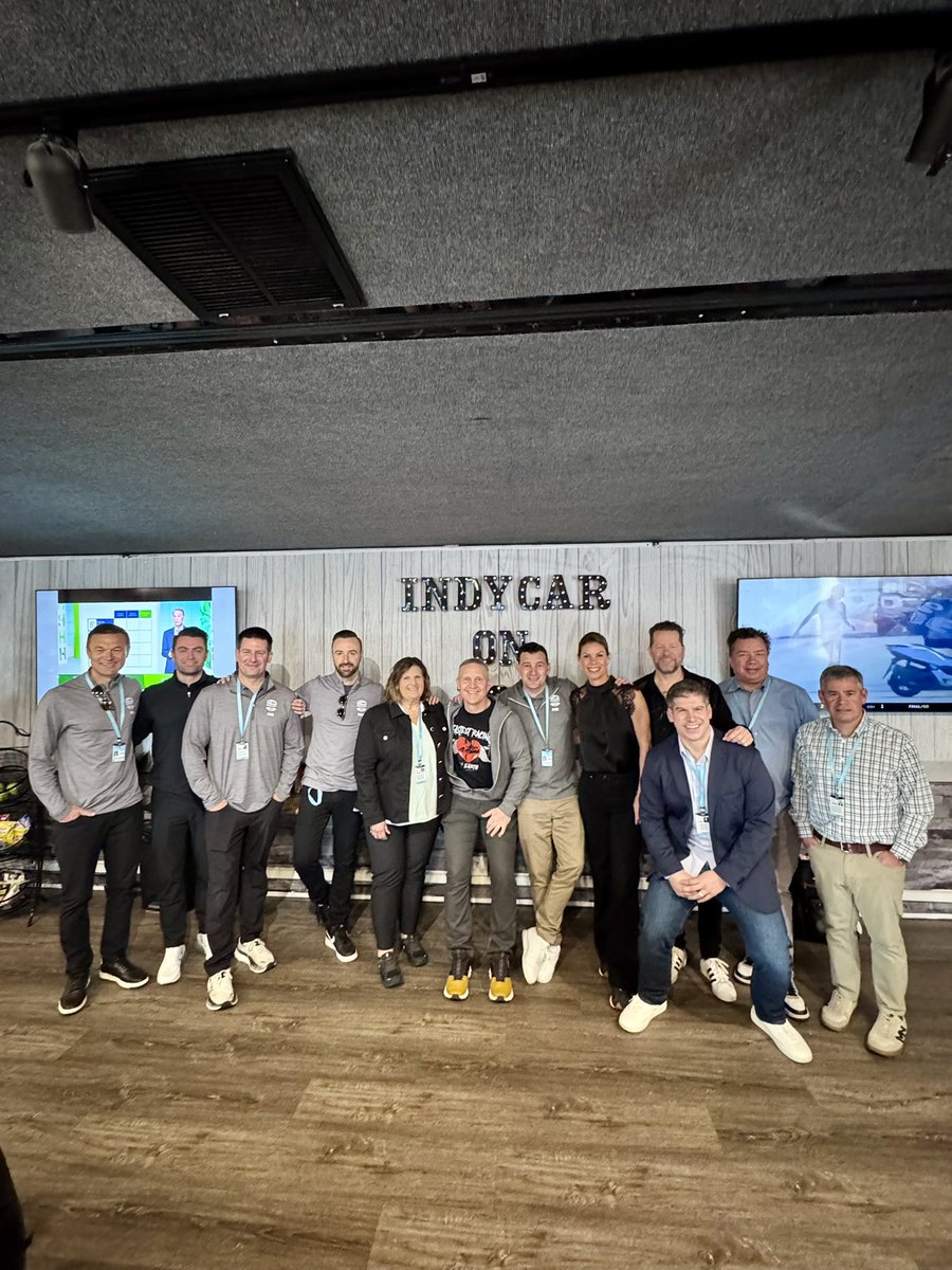 James Hinchcliffe tweet media