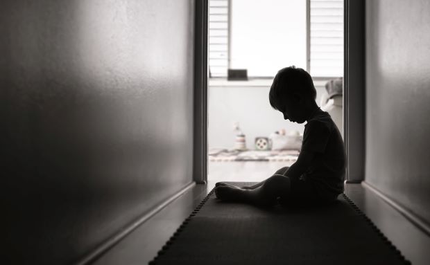 Two separate studies led by #UQResearchers have explored the factors contributing to child maltreatment.

 Dr Claudia Bull’s analysis of the data revealed that parental income, social isolation, and education are key risk factors

Read more: bit.ly/3Fdz3Ge