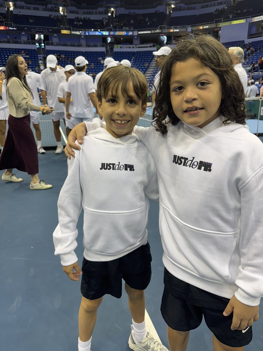 SOMOSCorp's tweet image. Apoyando la participación de la PRTA en Batalla de Leyendas 🎾