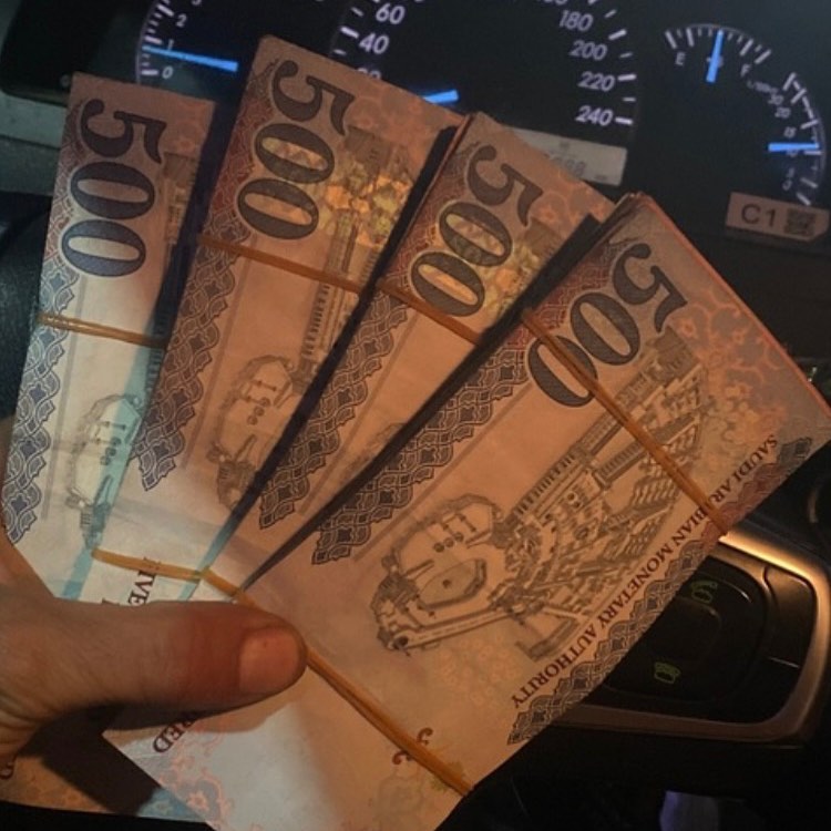 حسابي الجديد
بختار حسابين من التغريدة هذي 
      هديه "30 " الف ريال 
         موعدنا بعد الفجر 
رتويت للتغريدة + لايك❤️ + تعليق بنقطه👌
"الديوان الملكي"
#الشيك_مع_بوعبدالله3
#برق3 #النصر_الاستقلال