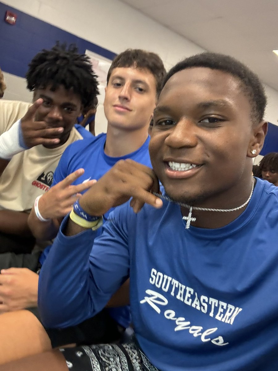 Words can’t describe the pain and feeling we are all going in these moments. I will be forever grateful to be your teammate! You will be missed and loved forever! Sending prayers to the family and friends of anyone involved in the accident! Love you mas🕊️❤️