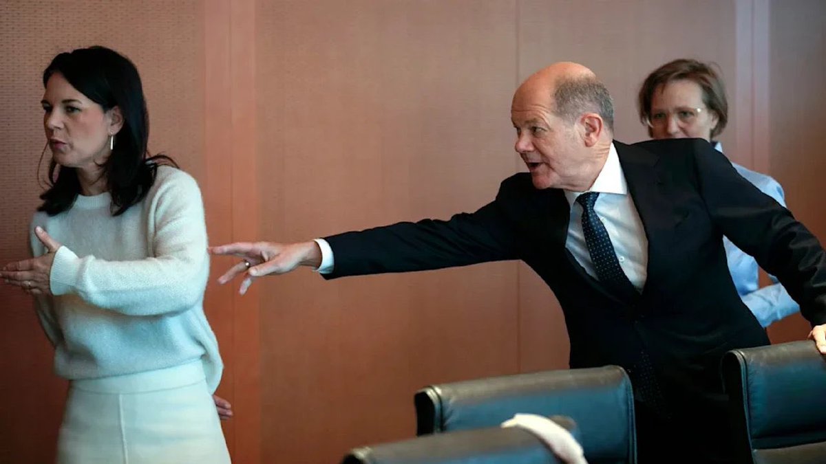 ❗️🇩🇪German Foreign Minister Berbock Criticizes Scholz's Government for Delaying 3 Billion Euros in Aid to 🇺🇦Ukraine"…