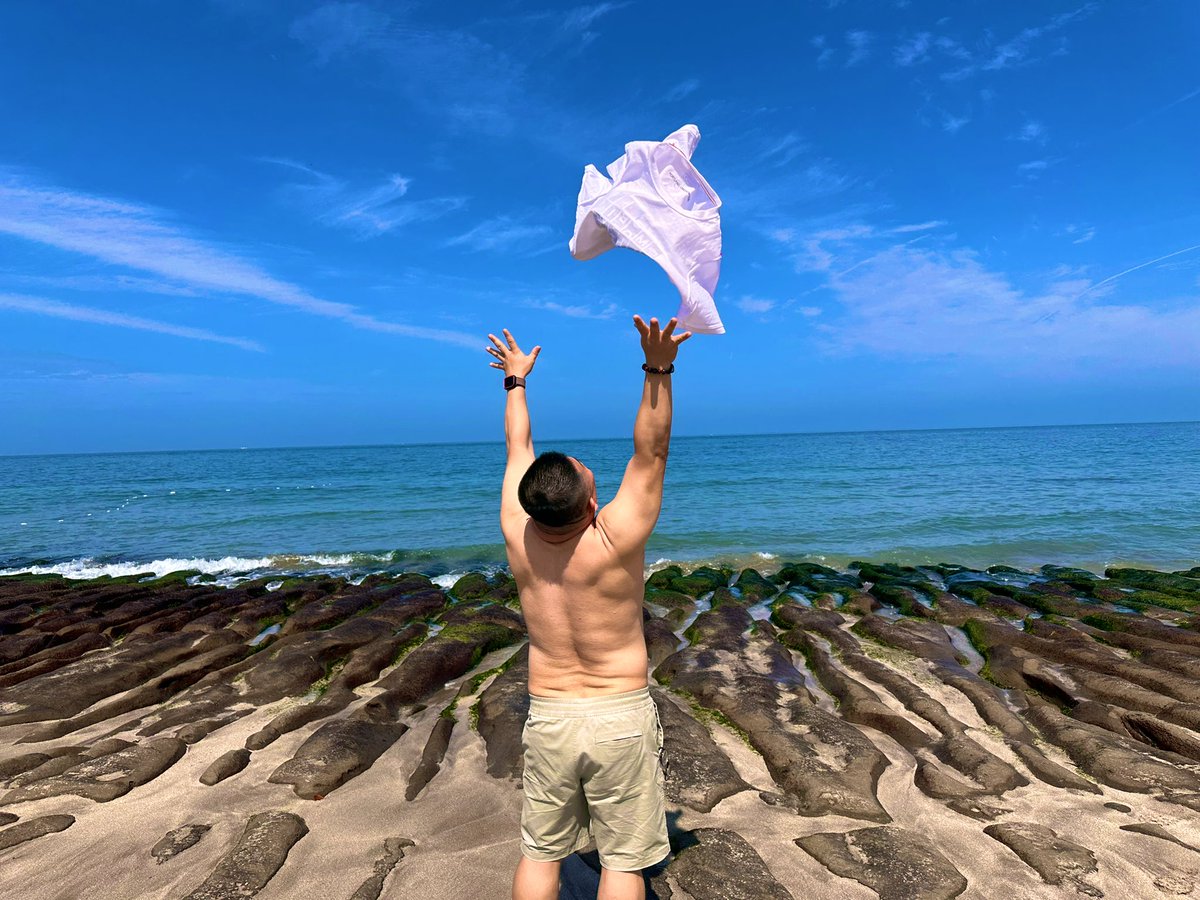 FattyLiu tweet media