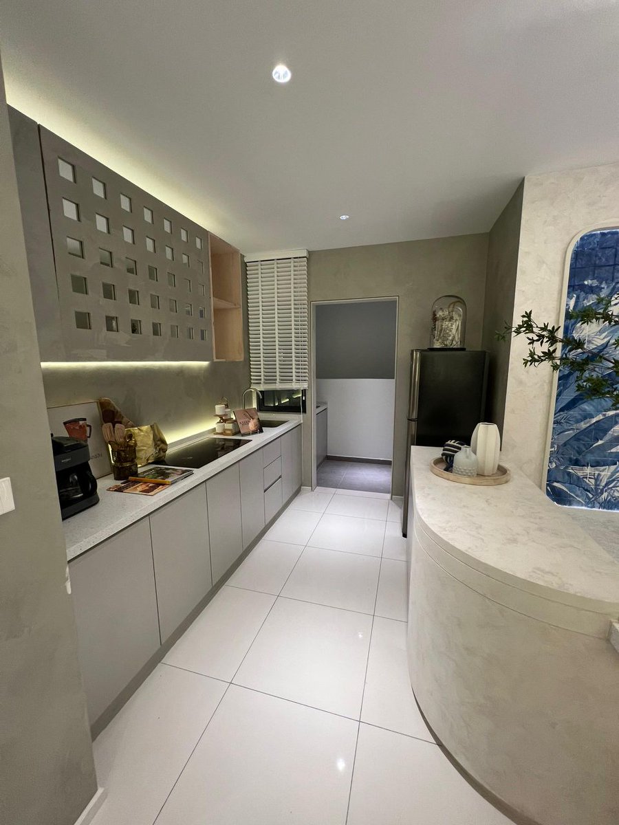 MuinProperty's tweet image. 🔥 CONDO BARU NEAR MRT3 @ WANGSA MAJU 0 DOWNPAYMENT 🔥

💥 350m je dari MRT3 yang akan datang, and harga? Dari RM350K je! Bayar monthly dari RM1300 ! 🤯
Top developer , and sekarang tengah PROMO GILA - tak perlu downpayment, banyak FREEBIES siap dapat 2.5gram GoldBar! 🤑

🏙️