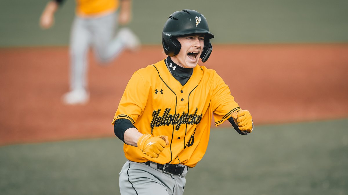 UW-Superior Baseball tweet media