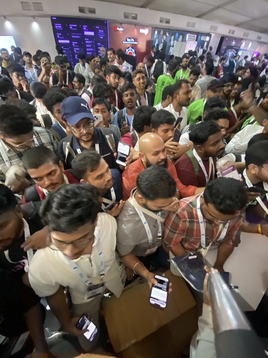 rohsec's tweet image. Had an amazing time at @nullcon representing @Hacker0x01 with other awesome ambassadors! Big thanks to everyone who stopped by our booth – hope you all got your H1 swag! 👾
@Akshanshjaiswl @techyfreakk @infinitelogins @Arl_rose
#NullconGoa2025 #bugbounty #cybersecurity