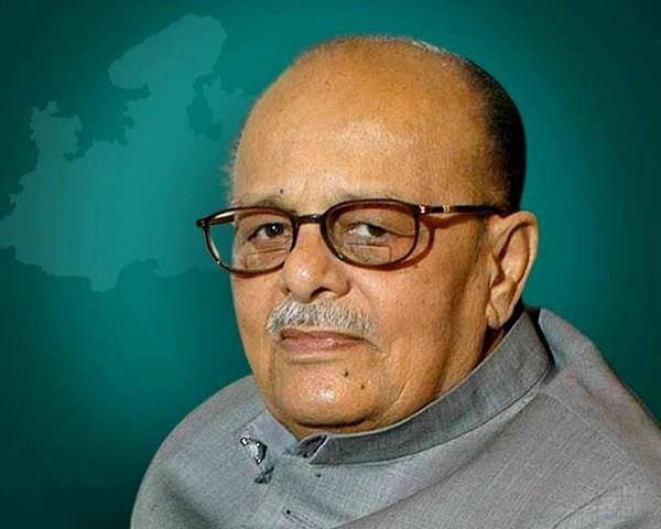 HemantKatareMP's tweet image. कांग्रेस के वरिष्ठ नेता, पूर्व केंद्रीय मंत्री, पूर्व राज्यपाल एवं मध्यप्रदेश के पूर्व मुख्यमंत्री स्वर्गीय श्री अर्जुन सिंह जी &quot;दाऊ साहब&quot; की पुण्यतिथि पर शत्-शत् नमन।

#Arjunsingh