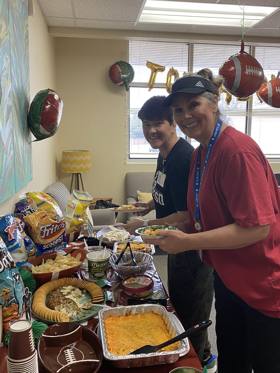DaffronDeputies's tweet photo. Champions gathered before the big game last month. Thank you to our Sunshine Committee ☀️ for putting together such a festive and tasty luncheon. 🏈 #teamdaffron https://t.co/eBQvSgdiiJ