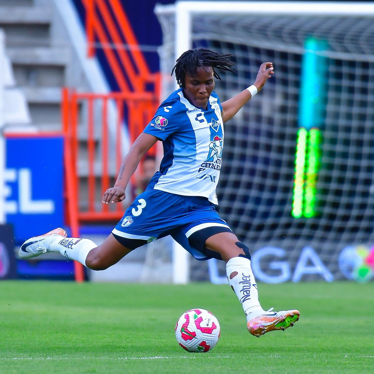 TuzosFemenil's tweet photo. 🇳🇬 | ¡TODO AL FRENTE, VAMOS!
#Somos1XLaInclusión
#VamosLasTuzas🤍💙 | #PACNec https://t.co/m7dtH9PWHl
