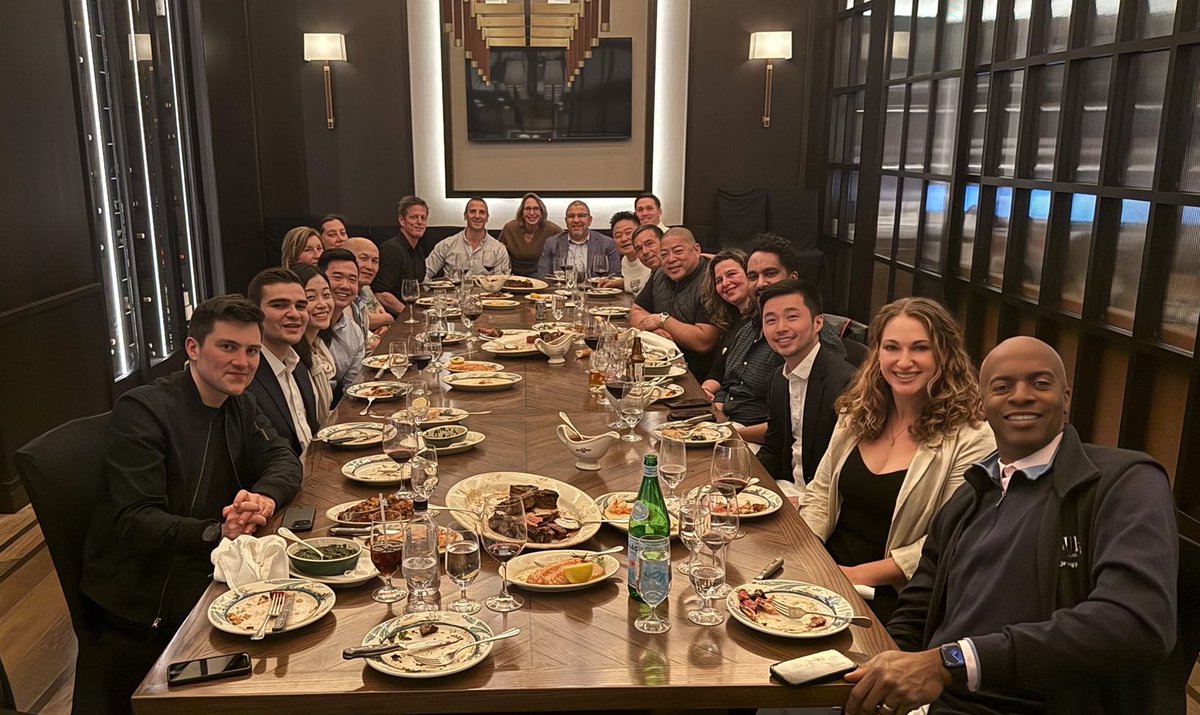 Temple Urology (@templeurology) on Twitter photo Weekend recap!
Strong showing by our faculty, PA, fellows, and residents at this years 2025 <a href="/RoboUro/">North American Robotic Urology Society | NARUS</a> NARUS Meeting in Las Vegas
Always a pleasure seeing new/old friends and trainees
Shoutout to our own <a href="/md_eun/">Daniel D Eun MD</a> on planning this years event Weekend recap!
Strong showing by our faculty, PA, fellows, and residents at this years 2025 <a href="/RoboUro/">North American Robotic Urology Society | NARUS</a> NARUS Meeting in Las Vegas
Always a pleasure seeing new/old friends and trainees
Shoutout to our own <a href="/md_eun/">Daniel D Eun MD</a> on planning this years event