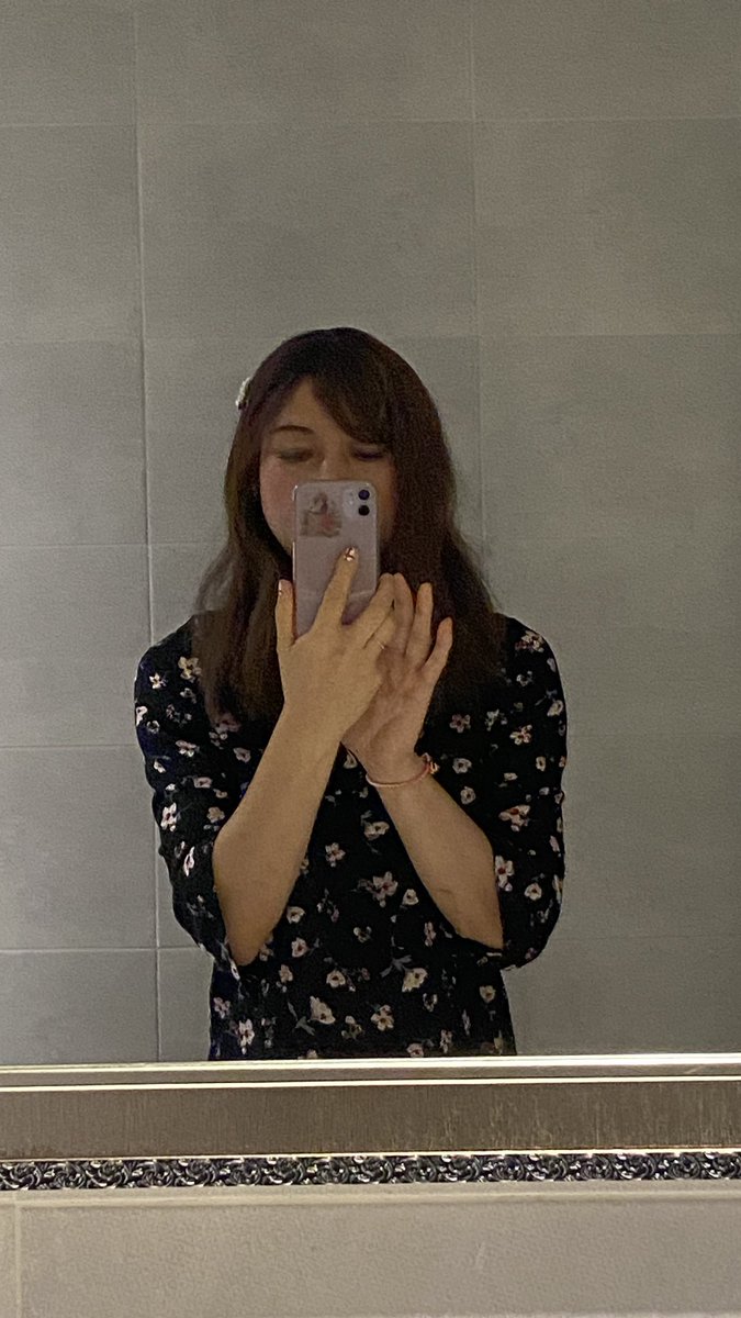 꽃피는 춘삼월이에요
모두 행복하세용~🩷