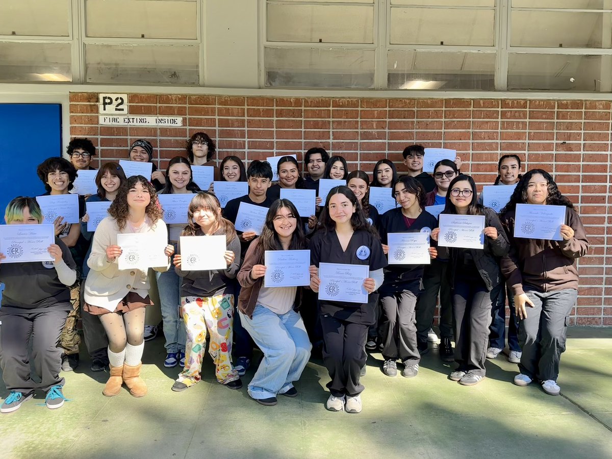 Congratulations to all the Honor Roll &amp; Principal’s Honor Roll students in my 2nd period class!  <a href="/ElRanchoHS/">El Rancho HS</a>