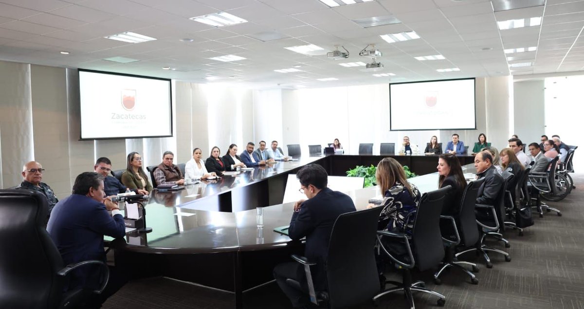 Me reuní con el gabinete de gobierno para analizar y planificar el ejercicio de gasto de cada una de las secretarías y organismos que conforman el <a href="/gobiernozac/">Gobierno de Zacatecas</a>. Este año, la Agenda del Bienestar tendrá como prioridad la generación de condiciones dignas para las familias