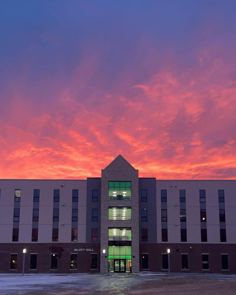 Манай суугуул нутагт нар жаргах агшин. #ND,USA