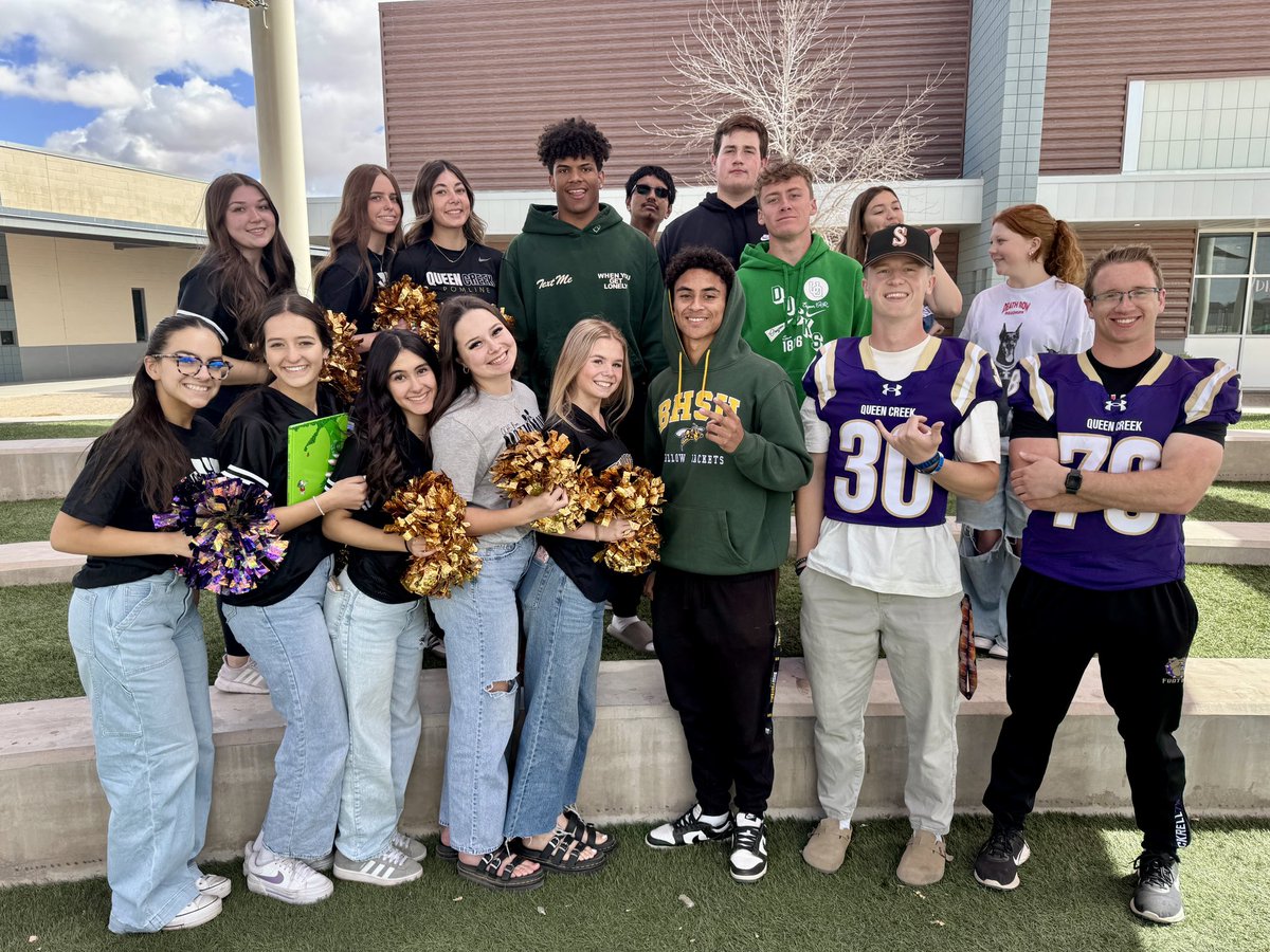 Queen Creek Football (@qc_football) on Twitter photo Today some of our athletes gave back to a local <a href="/qcusd/">Queen Creek Unified School District</a> elementary school by reading books(and maybe a few recess races). Proud of the way these kids show kindness.
<a href="/CrewLeavitt/">Crew Leavitt</a> <a href="/QuintinMiles12/">Quintin Miles</a> <a href="/jayshon_liles06/">Jayshon Liles</a> <a href="/EvanHenderson73/">Evan Henderson</a> <a href="/PaytonEvansQC/">Payton Evans</a> Austin Fackrell Today some of our athletes gave back to a local <a href="/qcusd/">Queen Creek Unified School District</a> elementary school by reading books(and maybe a few recess races). Proud of the way these kids show kindness.
<a href="/CrewLeavitt/">Crew Leavitt</a> <a href="/QuintinMiles12/">Quintin Miles</a> <a href="/jayshon_liles06/">Jayshon Liles</a> <a href="/EvanHenderson73/">Evan Henderson</a> <a href="/PaytonEvansQC/">Payton Evans</a> Austin Fackrell