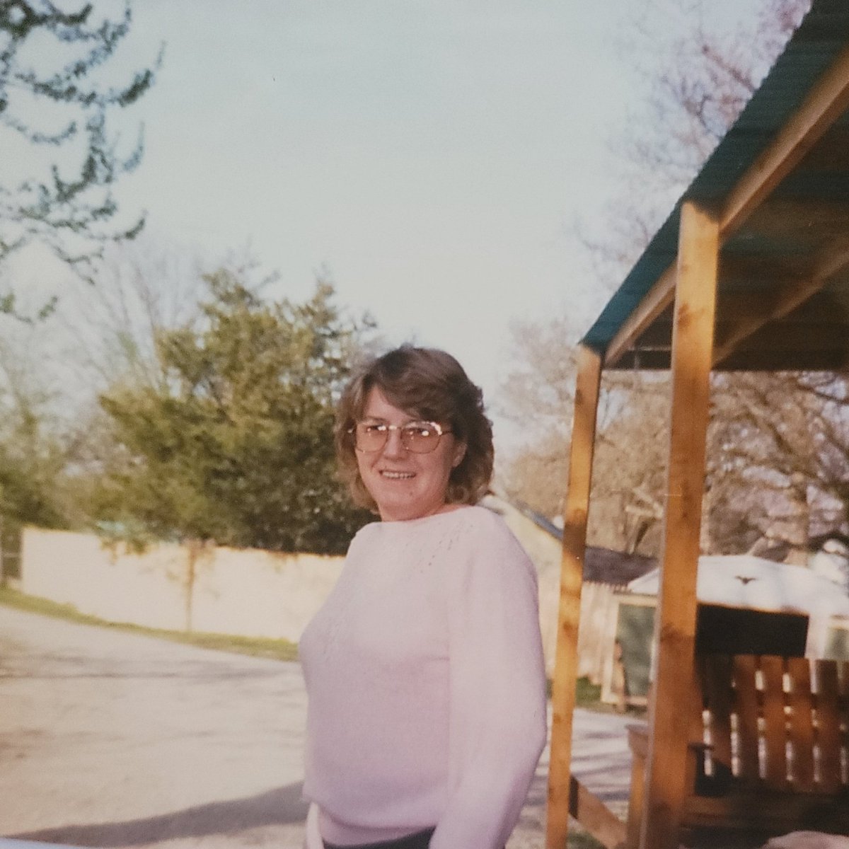 cj_wheelwright's tweet photo. Sharing some words I wrote for my mom, a couple pics of her warm heart, and the pic of me leaving the hospital for the last time.... https://t.co/Ou49wygDr2