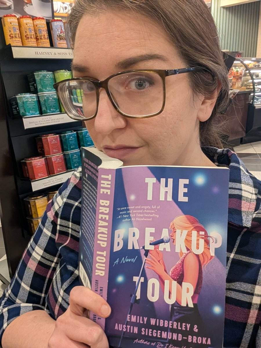 JessicaKFoster's tweet photo. Book Club is my favorite. Thanks for choosing mine this month, girls!
#bookclub #andyandtheextroverts https://t.co/nzAVdoM1Z4
