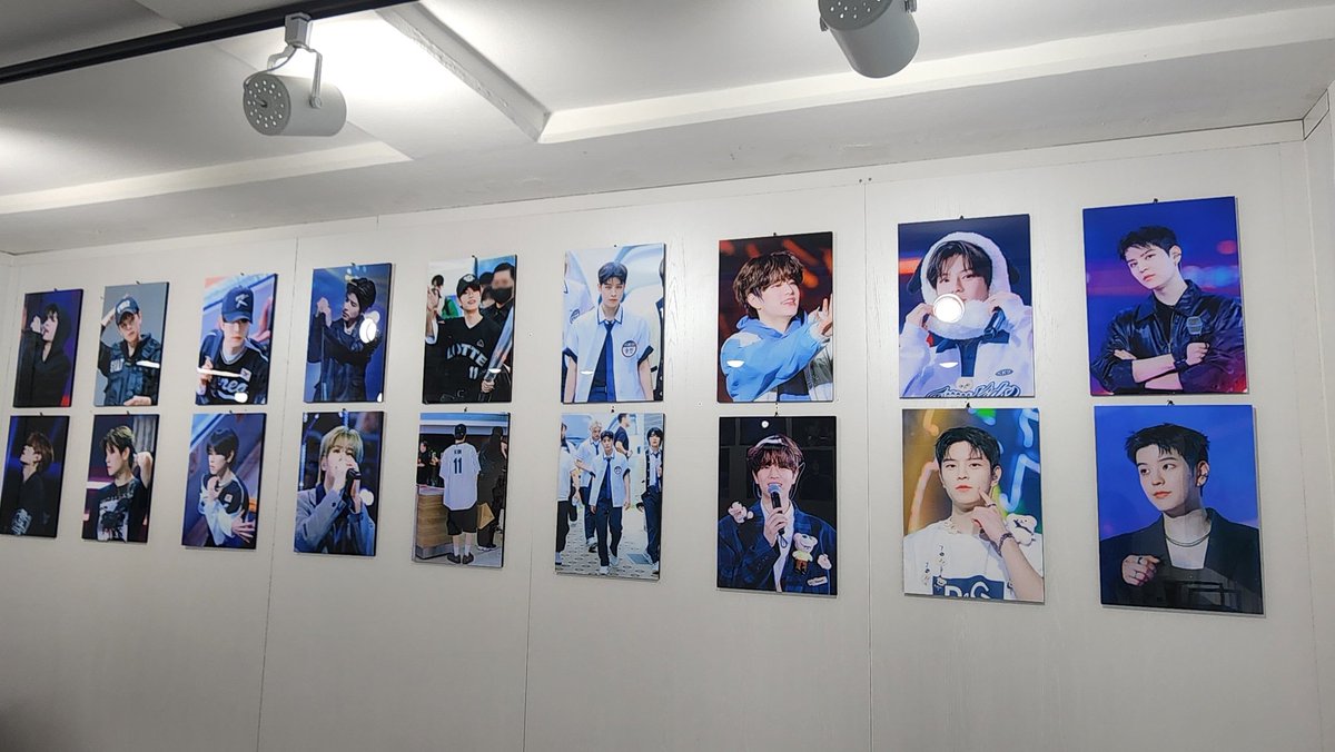 CAFECODE_'s tweet image. 예약 👉🏻 구글 폼 작성 후 오픈카톡

🗓  25년 3월 / 4월 / 5월 ~
급한 일정 문의 가능‼️
답장 없을 시 한번 더 카톡 주세요!

3월 이벤트 예약 추가 지원🔥

#NCT #트레저 #지훈 #스트레이키즈 #황현진 #라이즈 #은석 #앤톤 #TXT #범규 #더보이즈 #제로베이스원 #한유진 화이트톤 생일카페