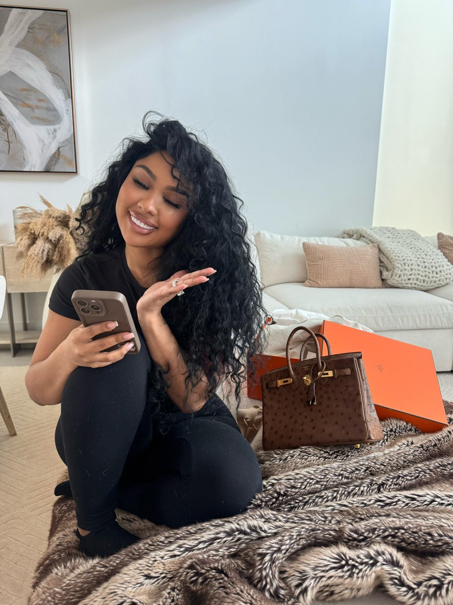 AriTheDon's tweet image. 🎈