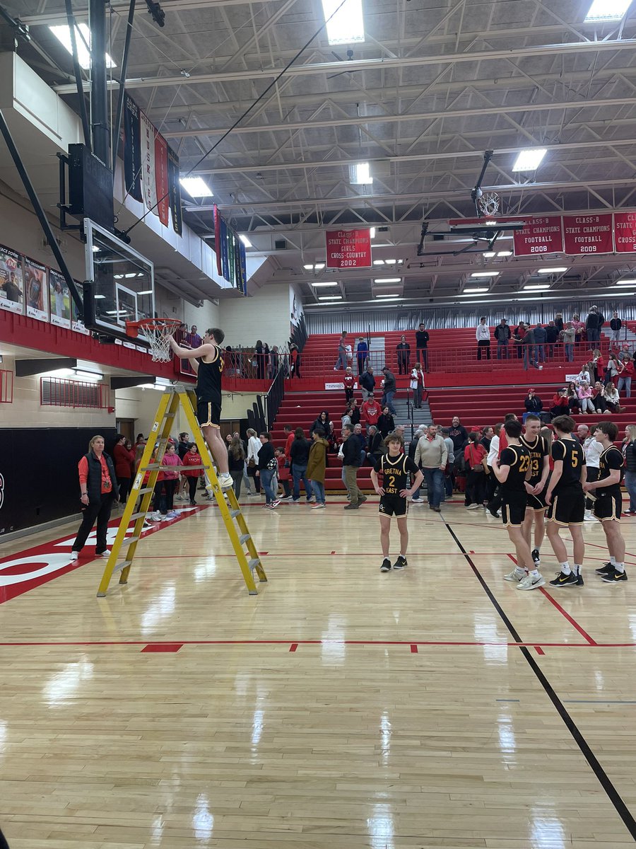 Gretna East AD tweet media