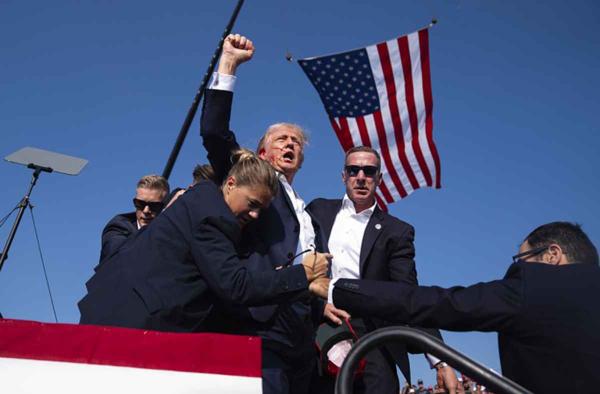 +1 VOTE cho sát thủ ám sát lại lão Đỗ Nặng Châm và con Trai Ê Rích Châm 🤣.
Cay thế nhờ 🥹 (Bào market thành cái nùi dẻ)
<a href="/realDonaldTrump/">Donald J. Trump</a> <a href="/EricTrump/">Eric Trump</a>