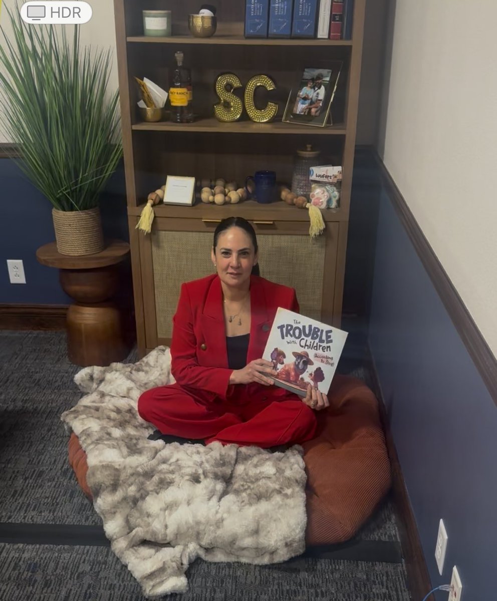 Happy Nevada Reading Week! 

I enjoyed reading to <a href="/ClarkCountySch/">CCSD</a> students virtually today! 📚 ❤️