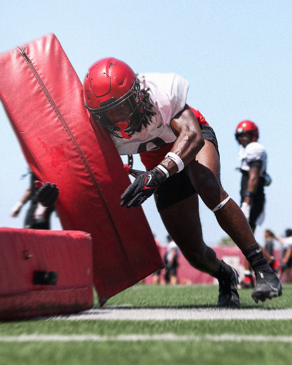 One week until spring ball… 

#AztecFAST 🍢 x #BeTheA1pha 🐺 x #TheClimb 📈