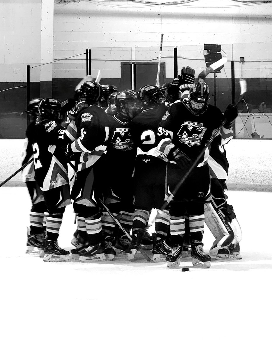 🏒Tough way to end tonight, but take nothing away from these young men
🔴 The past 4 yrs have been the best in <a href="/NHRHSHockey/">Highlands Hockey</a> history
4️⃣ Div. Titles
3️⃣ Big North Gold Cups🏆🏆🏆
2️⃣ State Championships🏆🏆
1️⃣ TEAM
⚫️ Proud of ya-thanks for all the memories. More to come... <a href="/nhrhs1/">NHRHS</a>