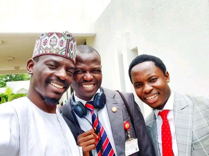 mustapha69340's tweet photo. The #NXTLVL selfie with my Boos, Photographer to former president @MBuhari, the ever jovial Bayo Omoboriowo and Videographer 001, Emmanuel Anrihi, shortly after #TheInauguration.
Working around these guys is always fun. ๐ณ๐ฌ @BashirAhmaad https://t.co/Tsu9ac3f1Z