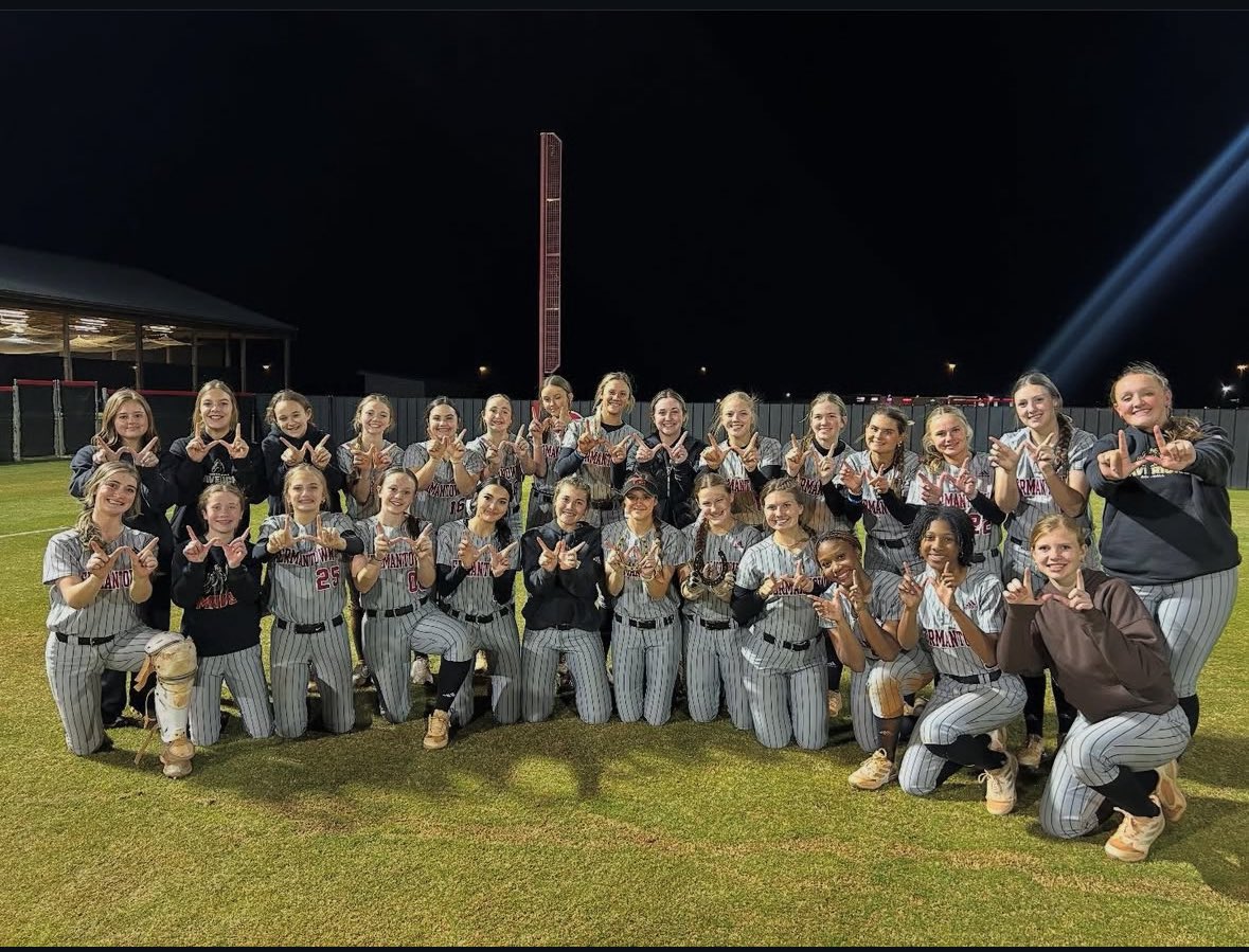 Good day to be a MAV 
Varsity 10-0 🔥🔥