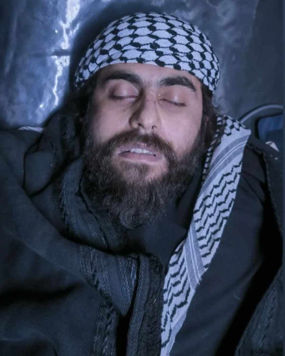 فلا نامت أعين الجبناء 
تتعدد الأسباب والموت واحد 
نسأل الله تعالى أن يتقبله من الشهداء

#بشار_الأسد #سوريا #حماس #عثمان_الخميس #القدس_عاصمة_فلسطين #طوفان #غزة #قاسم