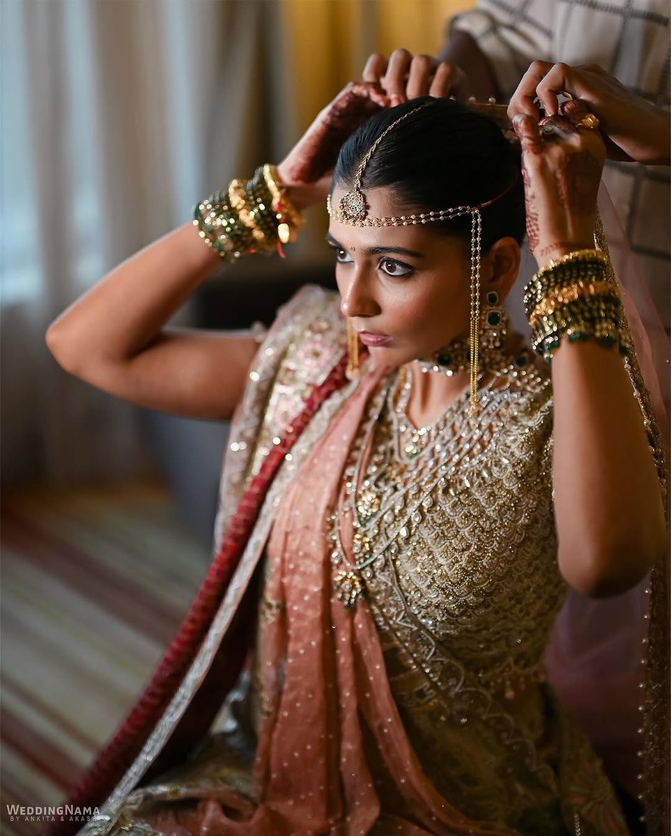 weddingsutra's tweet photo. Venue: Courtyard Marriott Andheri 
Couple: Konark Gowariker, Niyati Kanakia 
Wedding Planner: Anjali Tolani, Tamarind Global Weddings 
Decor: Devika Sakhuja 
Catering: Foodlink Catering 
Bartenders: Bar Baraati 
Photography: WeddingNama https://t.co/q53A6JZuzP