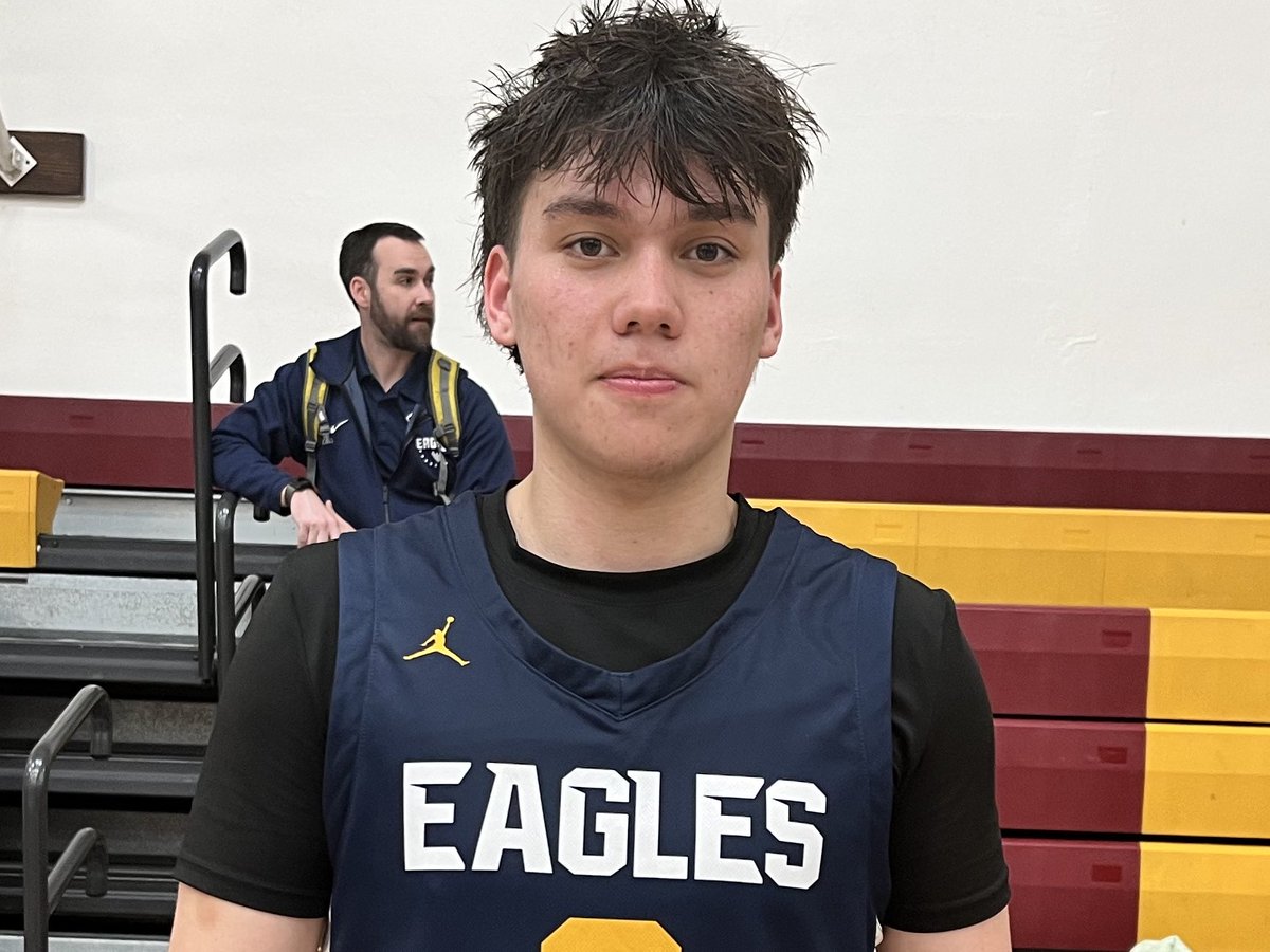 Finishing his high school career with over 1300 points, <a href="/Zakpoole_/">Zak Poole</a> got 18 of them tonight. The Hood River Valley senior converted a number of tough drives to the hoop, finishing with both hands, and canned all 7 free throws. He dished out 4 assists as well for the Eagles.