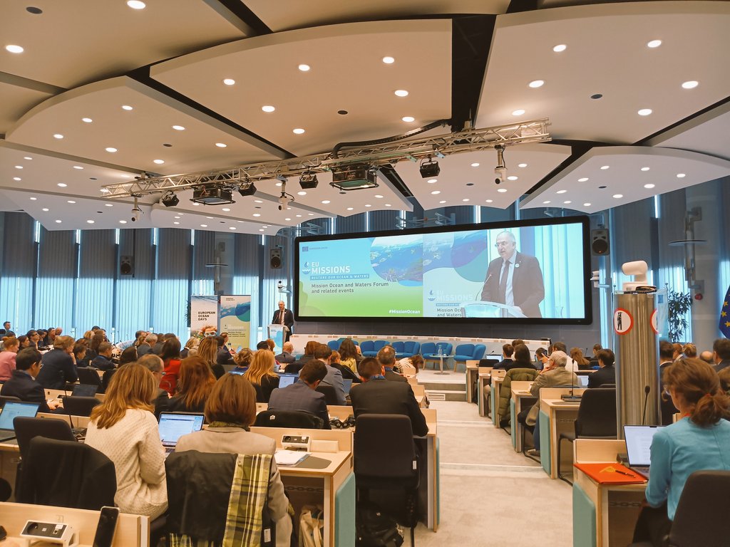 ifawEU's tweet image. We are happy to take part in events during the EU Ocean Week organised by @EU_Commission and @POLITICOEurope. It's time for a strong and binding EU Oceans Pact. NGO's must be part of the conversation with @CostasKadis - we have common goals. Let's make #MissionOcean successful.