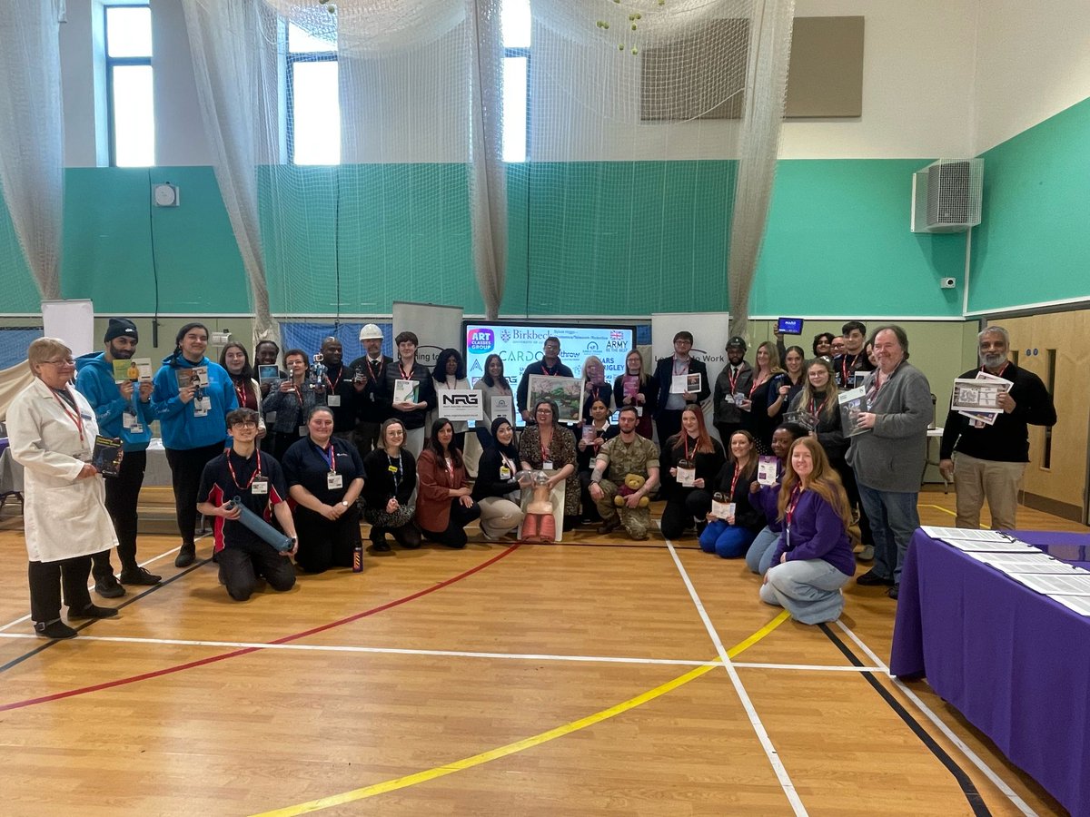 Last Thursday, we had a fantastic time connecting with students at <a href="/LynchHillEA/">Lynch Hill Enterprise Academy</a> about our free activities! Thank you to <a href="/LearningtoWork/">Learning to Work</a> for inviting us!

To learn about our opportunities, visit our website: Opportunities - Youth Engagement Slough