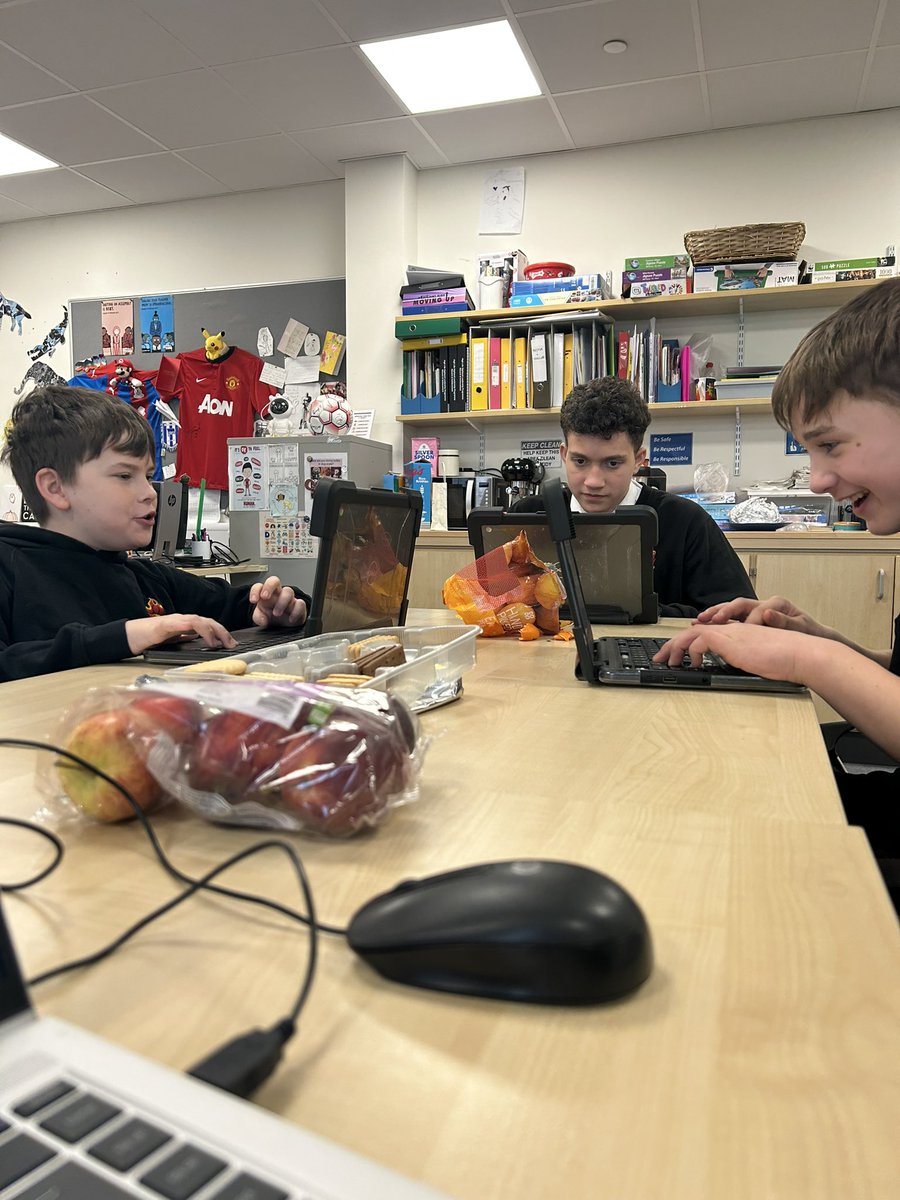 Planning session with S2’s. Exciting project ahead! 🤩 🏅